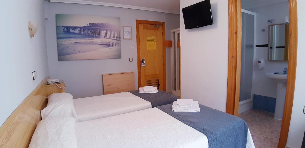 Hotel Alaska ซานเปรโดเดลปีนาตาร์ ภายนอก รูปภาพ