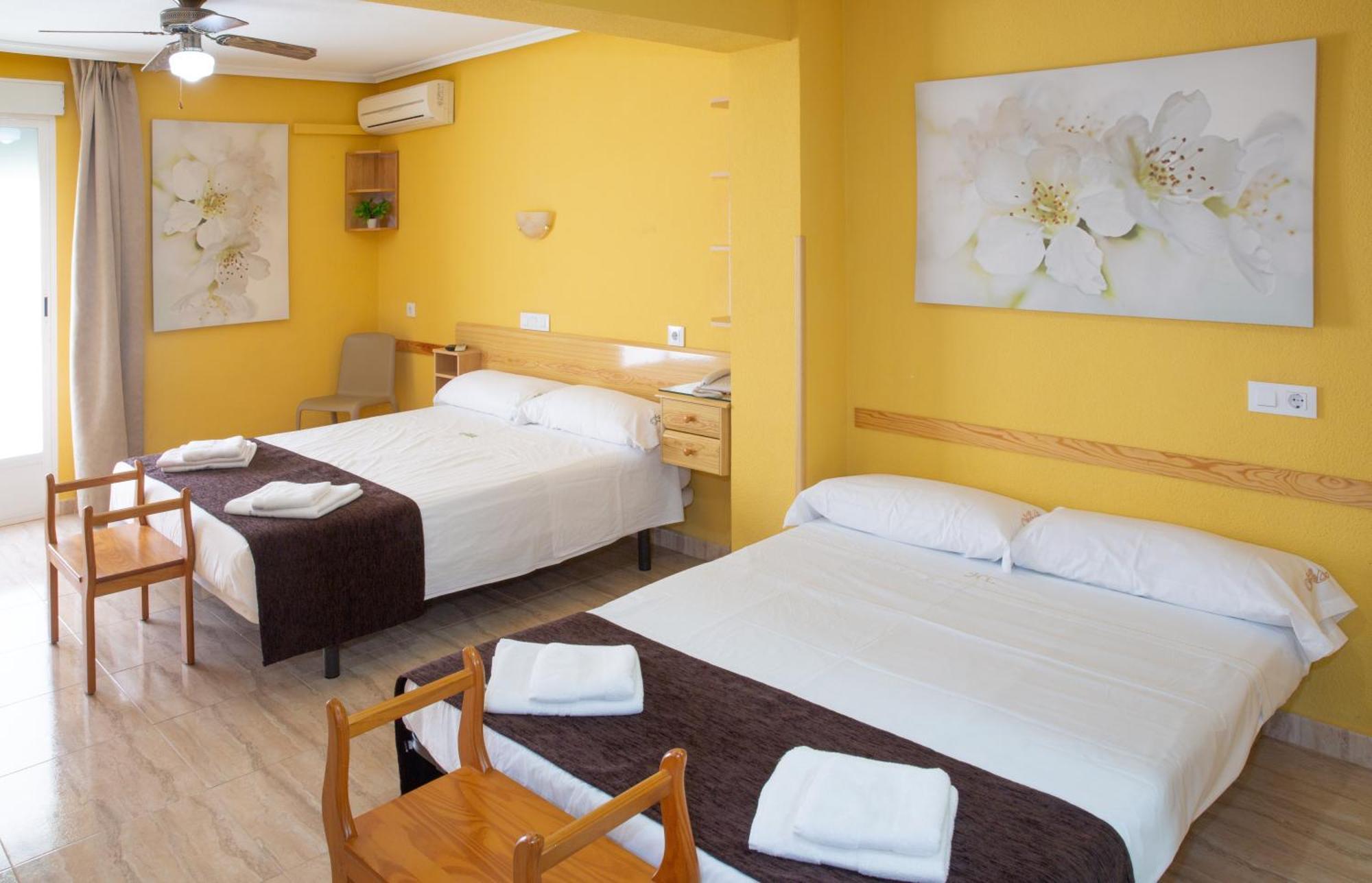 Hotel Alaska ซานเปรโดเดลปีนาตาร์ ภายนอก รูปภาพ